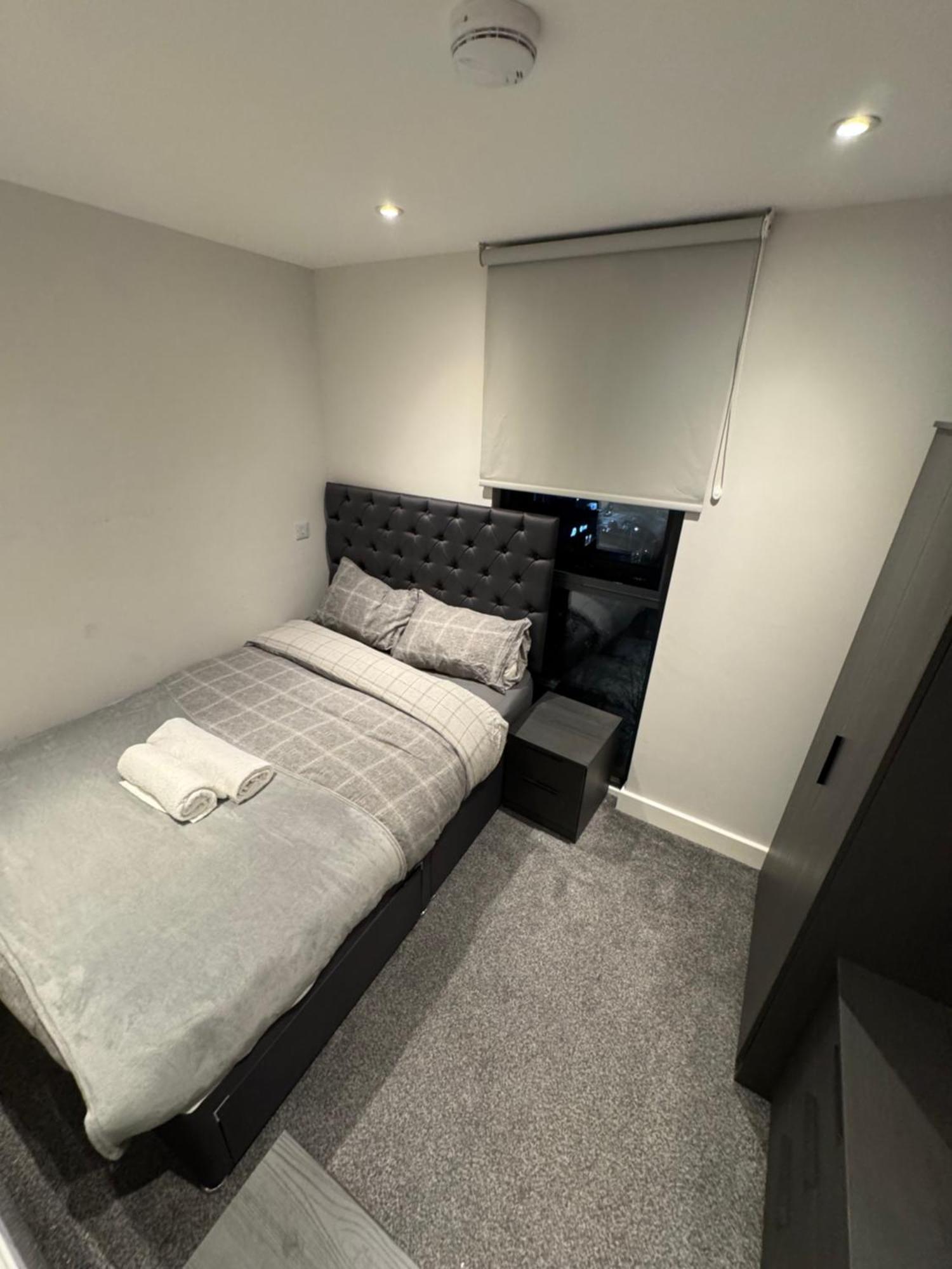 Ferienwohnung Regent Plaza Manchester Exterior foto